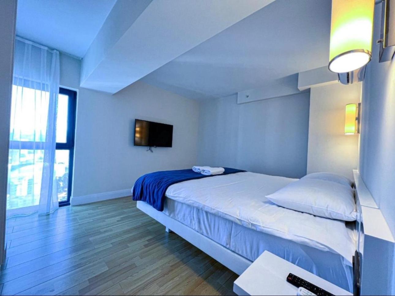 Orbi City Apartment With Sea View 巴统 外观 照片