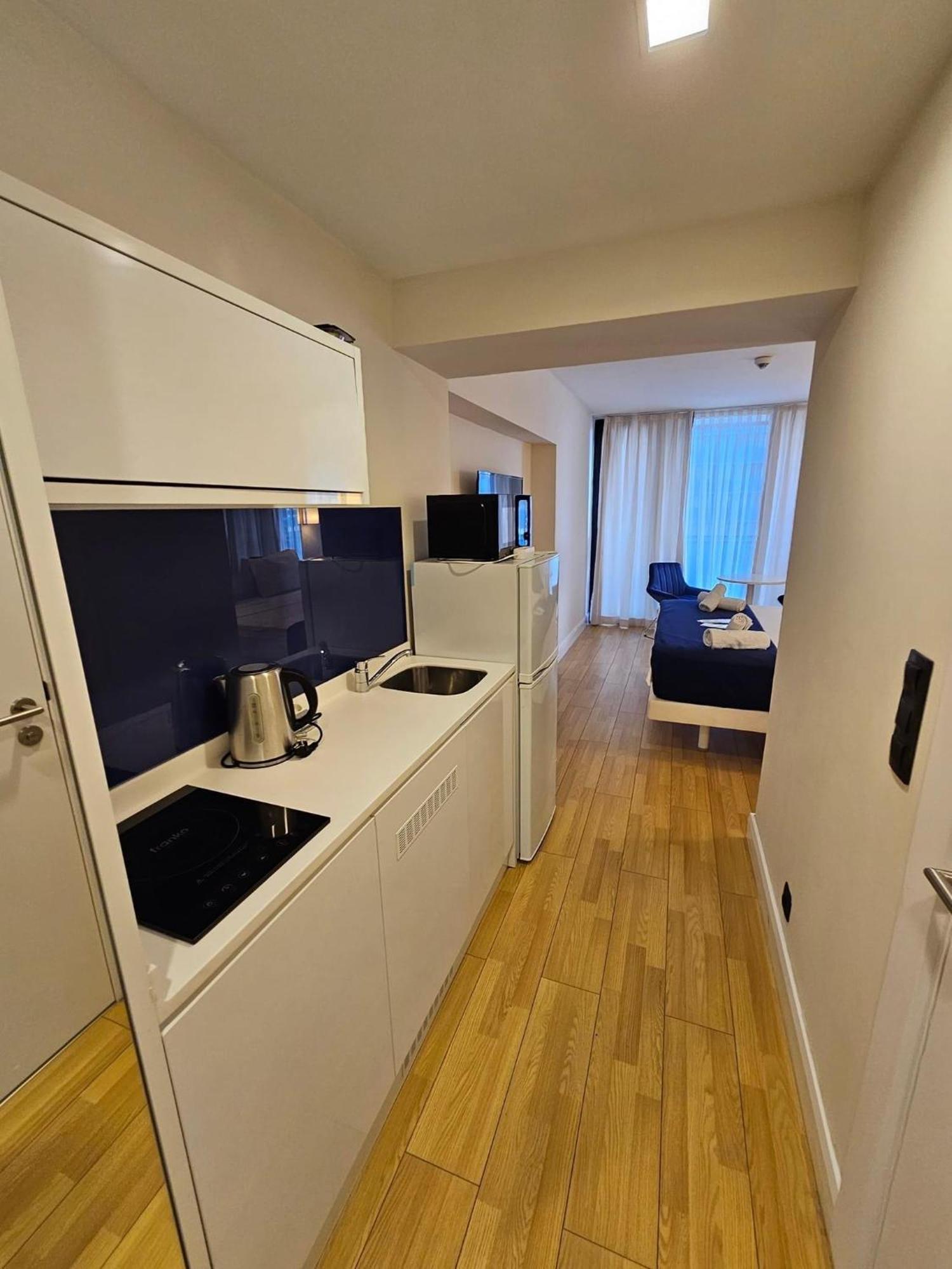 Orbi City Apartment With Sea View 巴统 外观 照片